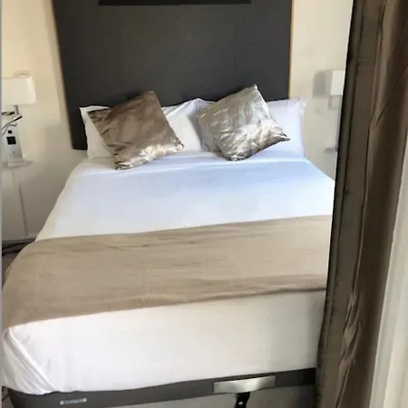 Apartament Beautiful 2 Steps From The *